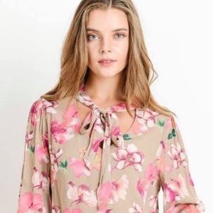 JODIFL Vibrant Print Top